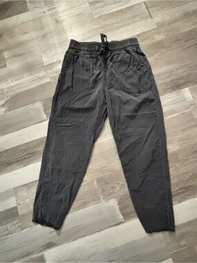 Zara Women's Black Drawstring Jogger Pants